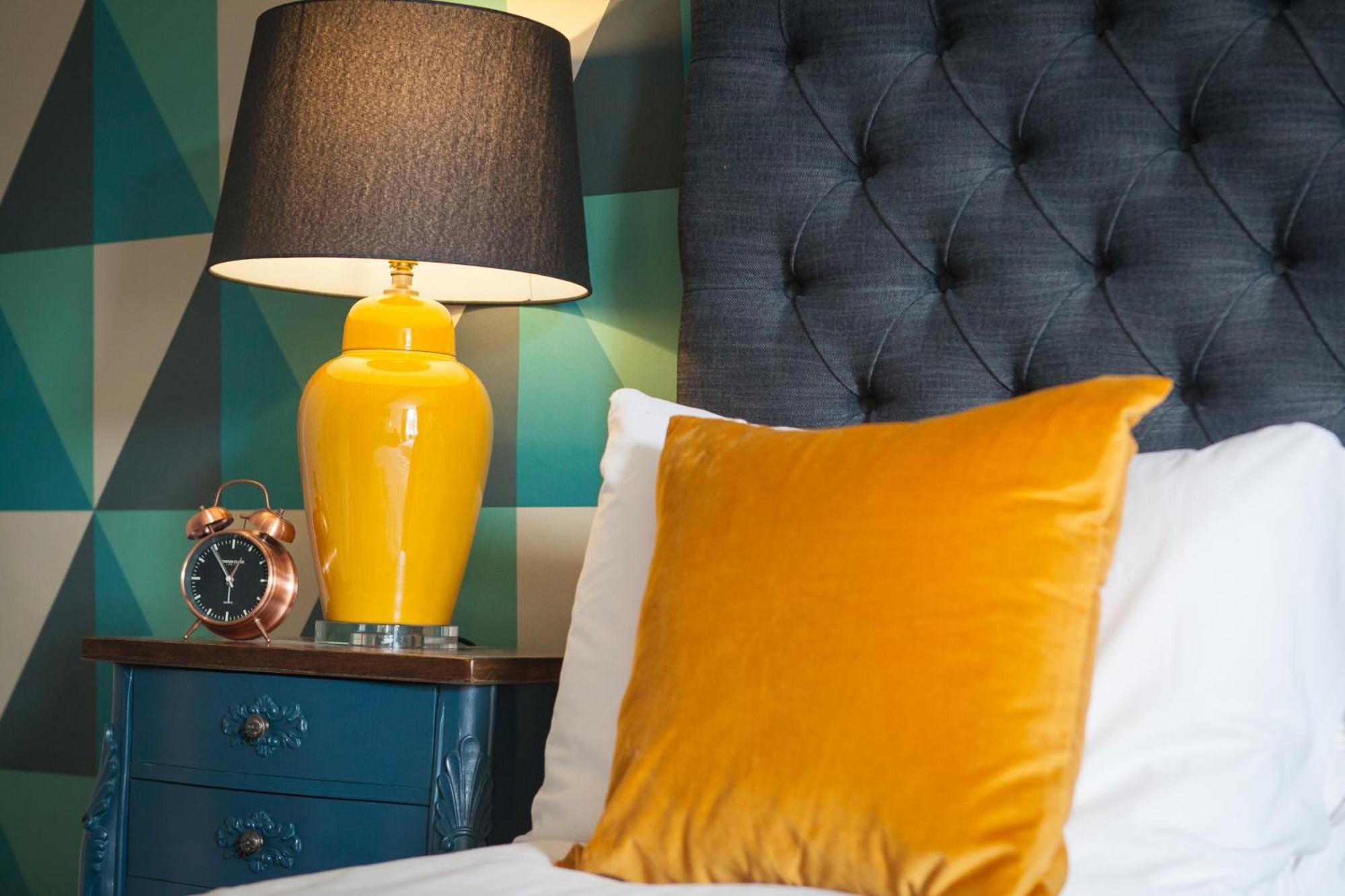 The Townhouse Hotel สแตรทฟอร์ด อะพอน เอวอน ภายนอก รูปภาพ